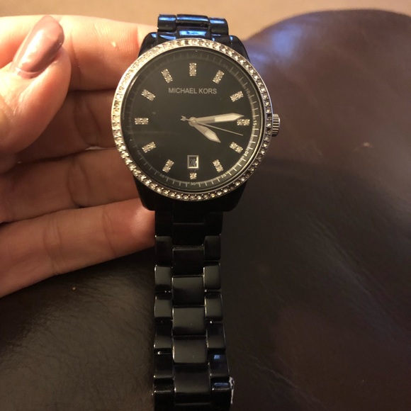 Watch - Picture 2 of 4